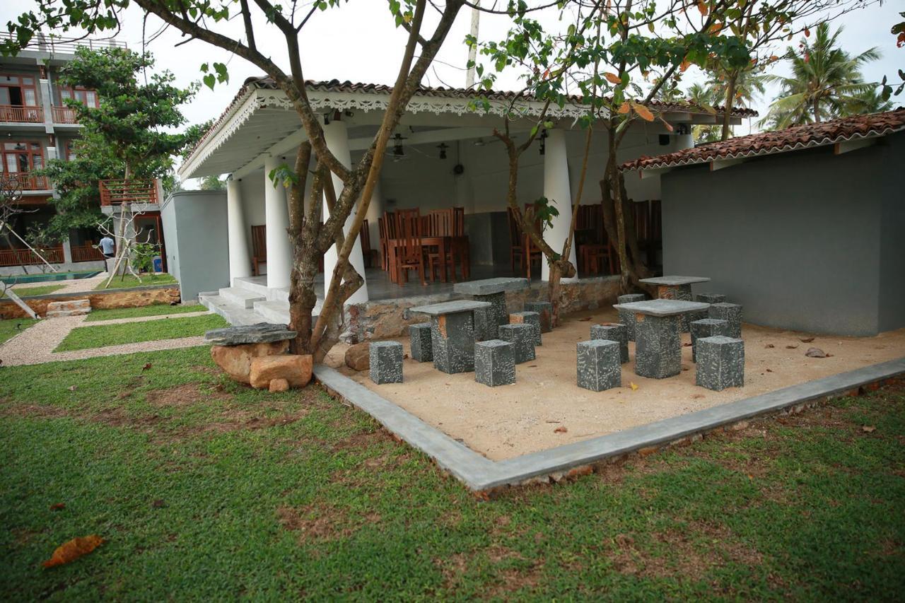 Samaraana Hotel Ahangama Buitenkant foto